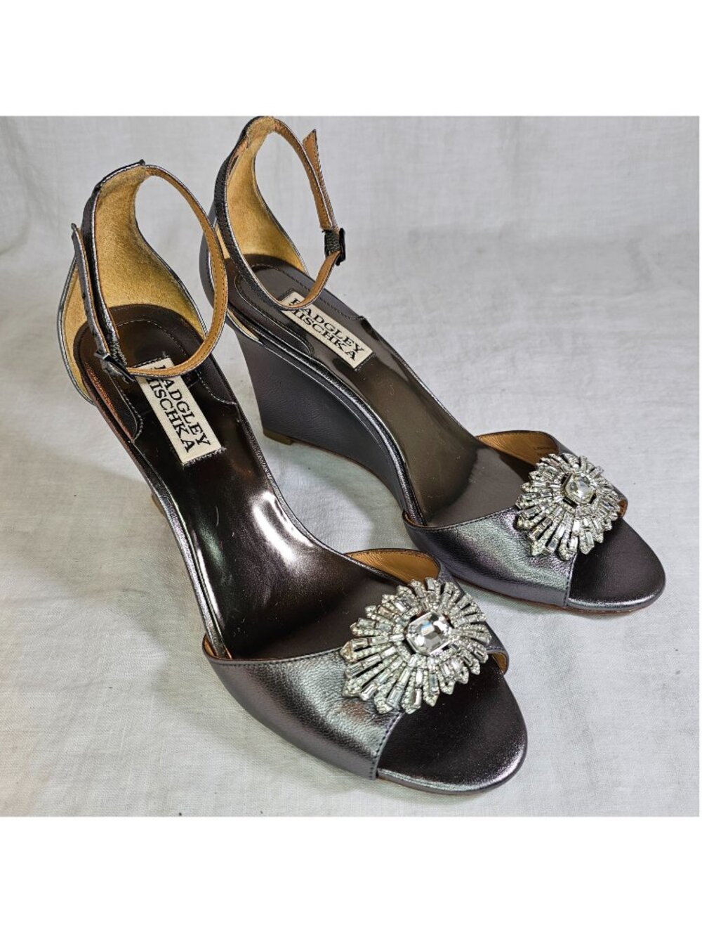 Badgley Mischka Leather Open Toe 3.25" Heel Wedge Pewter Metallic w Rhinestones